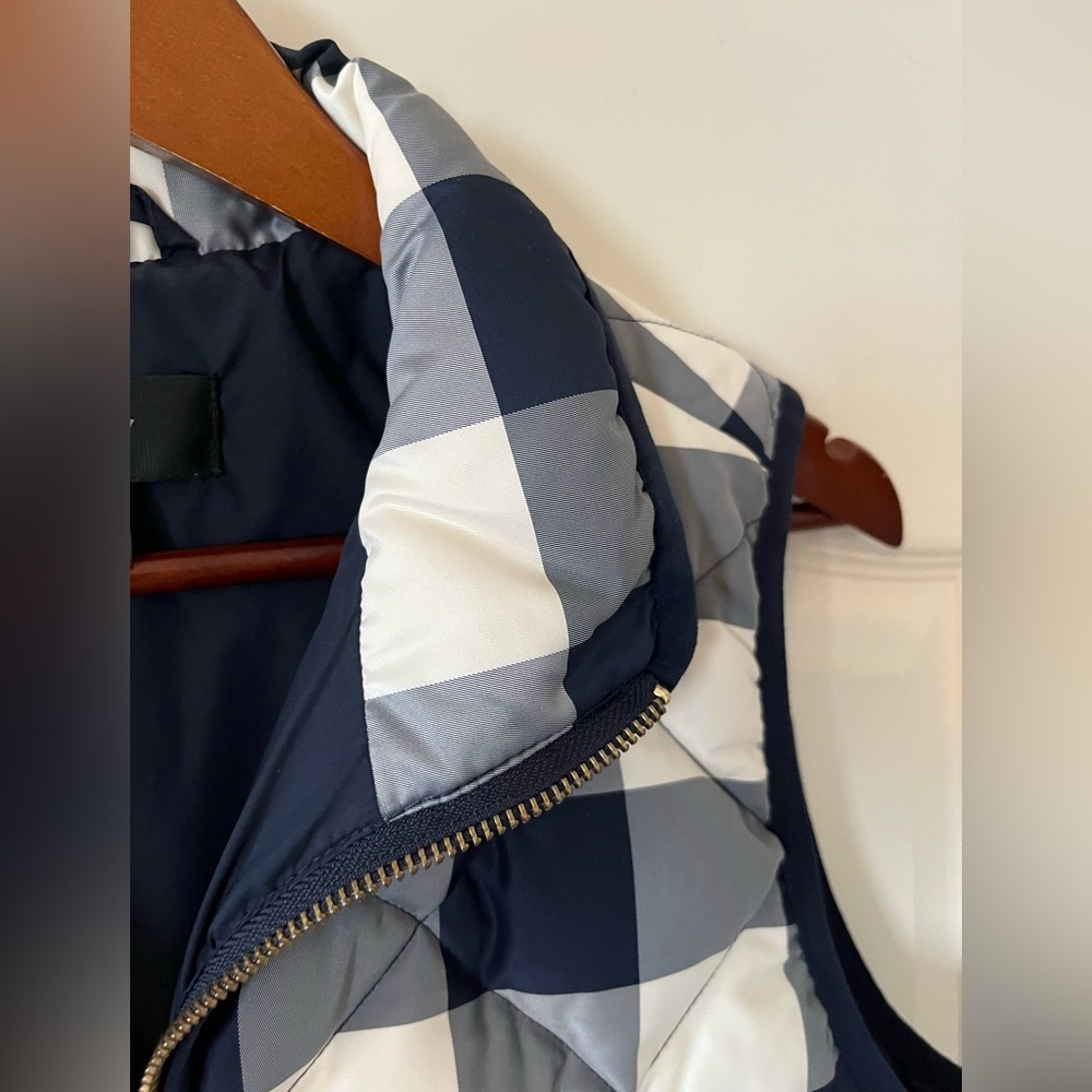 SALE! J.Crew Navy Plaid Quilted Down Feather Vest Women's Size Small - Picture 3 of 15